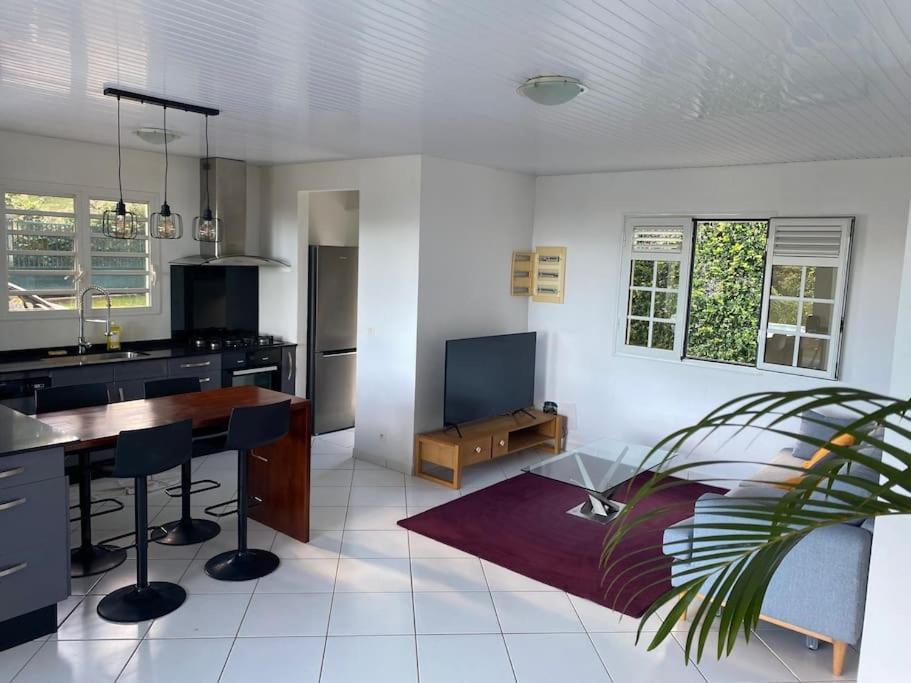 Les Terrasses De Maelle - Jolie Villa F4 Vue Mer Riviere-Salee Exterior foto